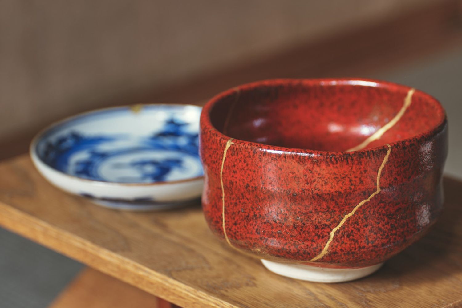 金継ぎ依頼の料金相場はいくら? 破損状態と仕上げで変わる修理料金を解説