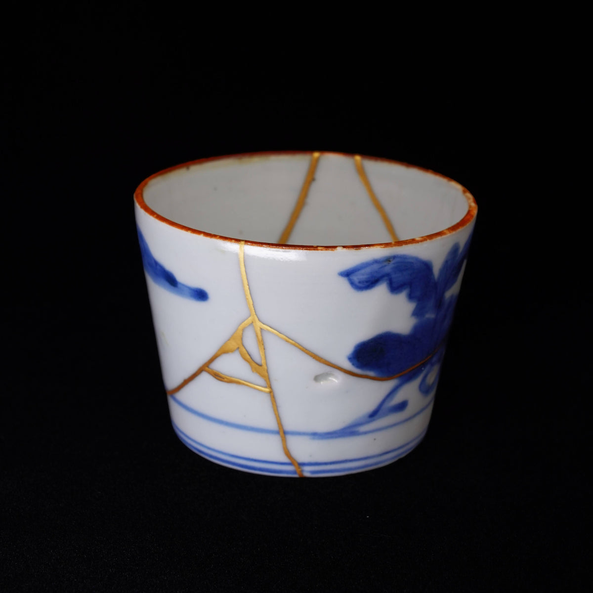 Antique Imari Ware Teacup, Edo Era – Japanese Pottery Repaired with Gold (Kintsugi), Arabesque Design
