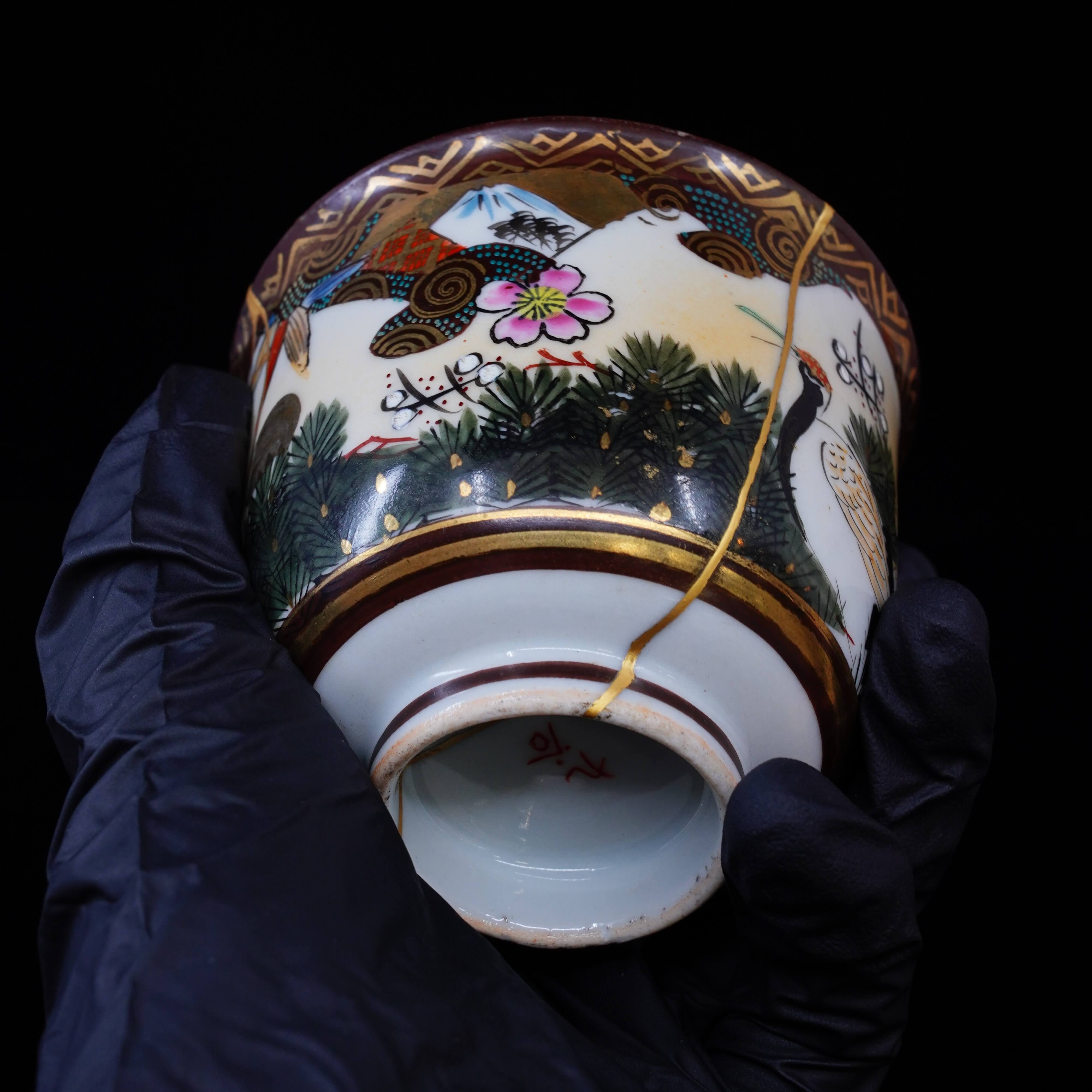 Antique Kutani Ware Teacup, Meiji Era – Japanese Pottery Repaired with Gold (Kintsugi), Crane & Mt. Fuji Design