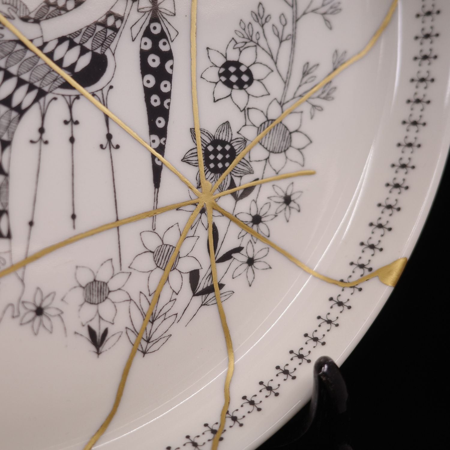 Kintsugi Arabia "Emilia" Plate - Matte Gold Powder Finish [Free Shipping]