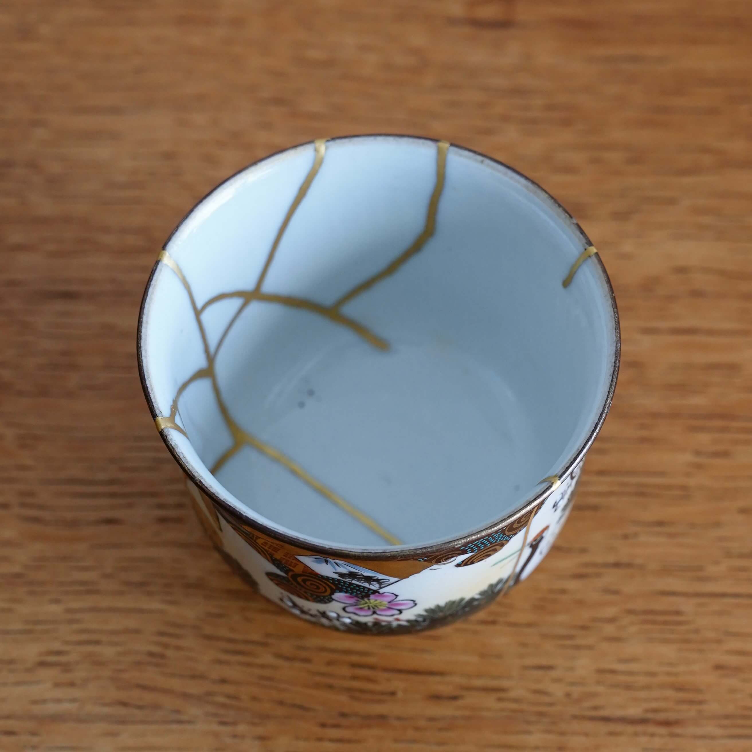 Antique Kutani Ware Teacup, Meiji Era – Japanese Pottery Repaired with Gold (Kintsugi), Crane & Mt. Fuji Design