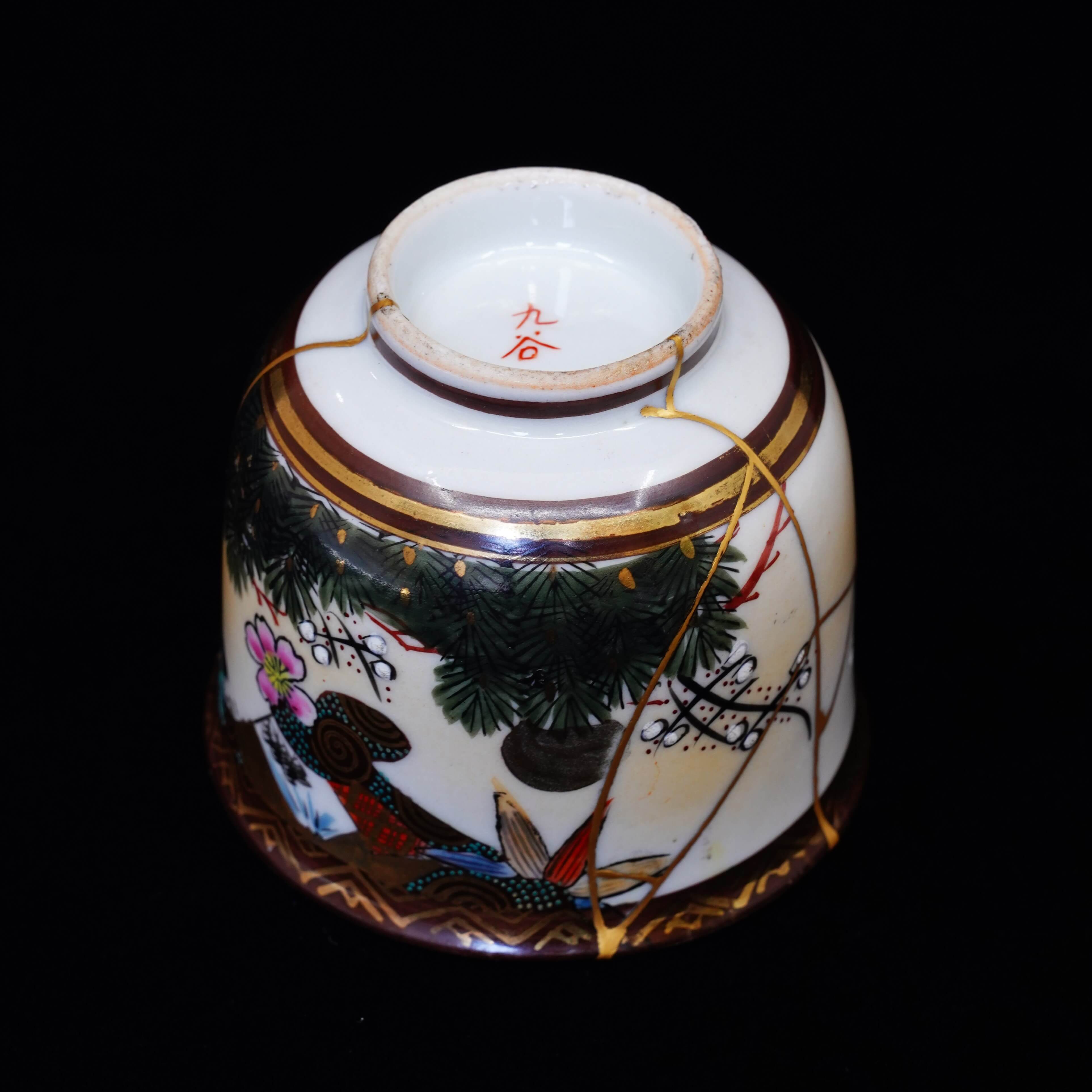 Antique Kutani Ware Teacup, Meiji Era – Japanese Pottery Repaired with Gold (Kintsugi), Crane & Mt. Fuji Design